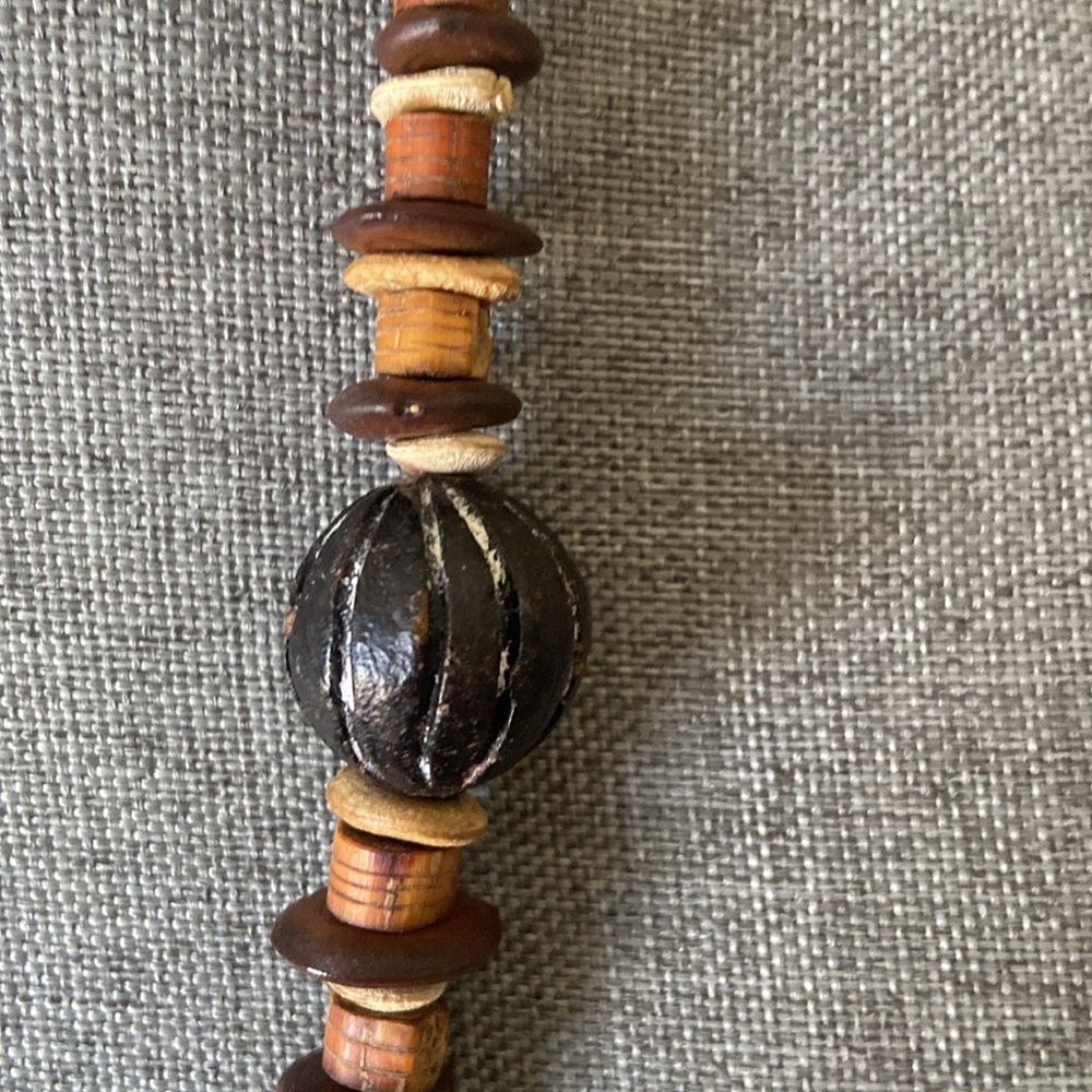 Vintage Hand Carved Bone & Wood Animals Safari Necklace - Picture 9 of 11